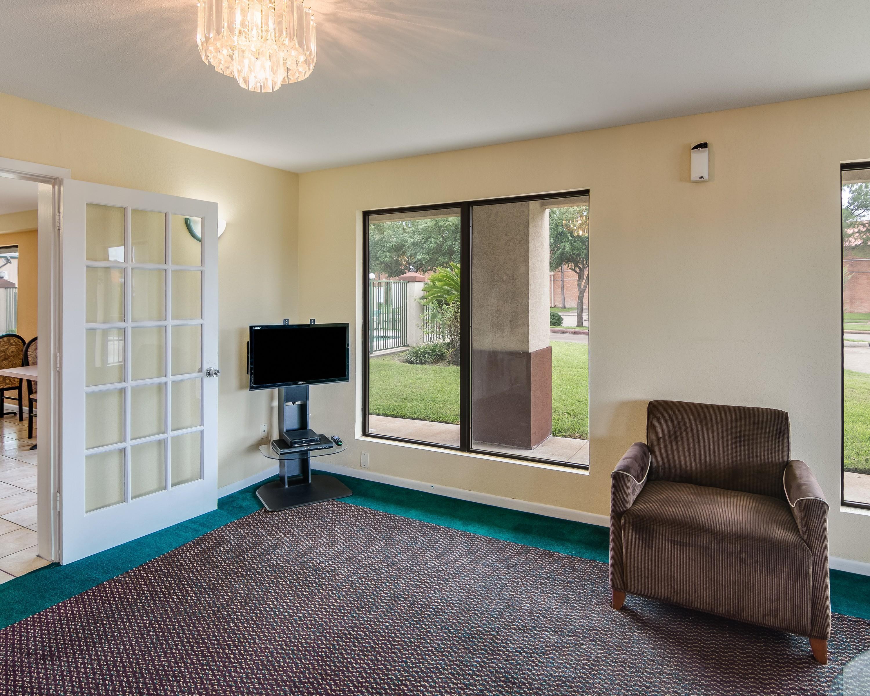 Rodeway Inn & Suites Hwy 290 Nw Houston Extérieur photo