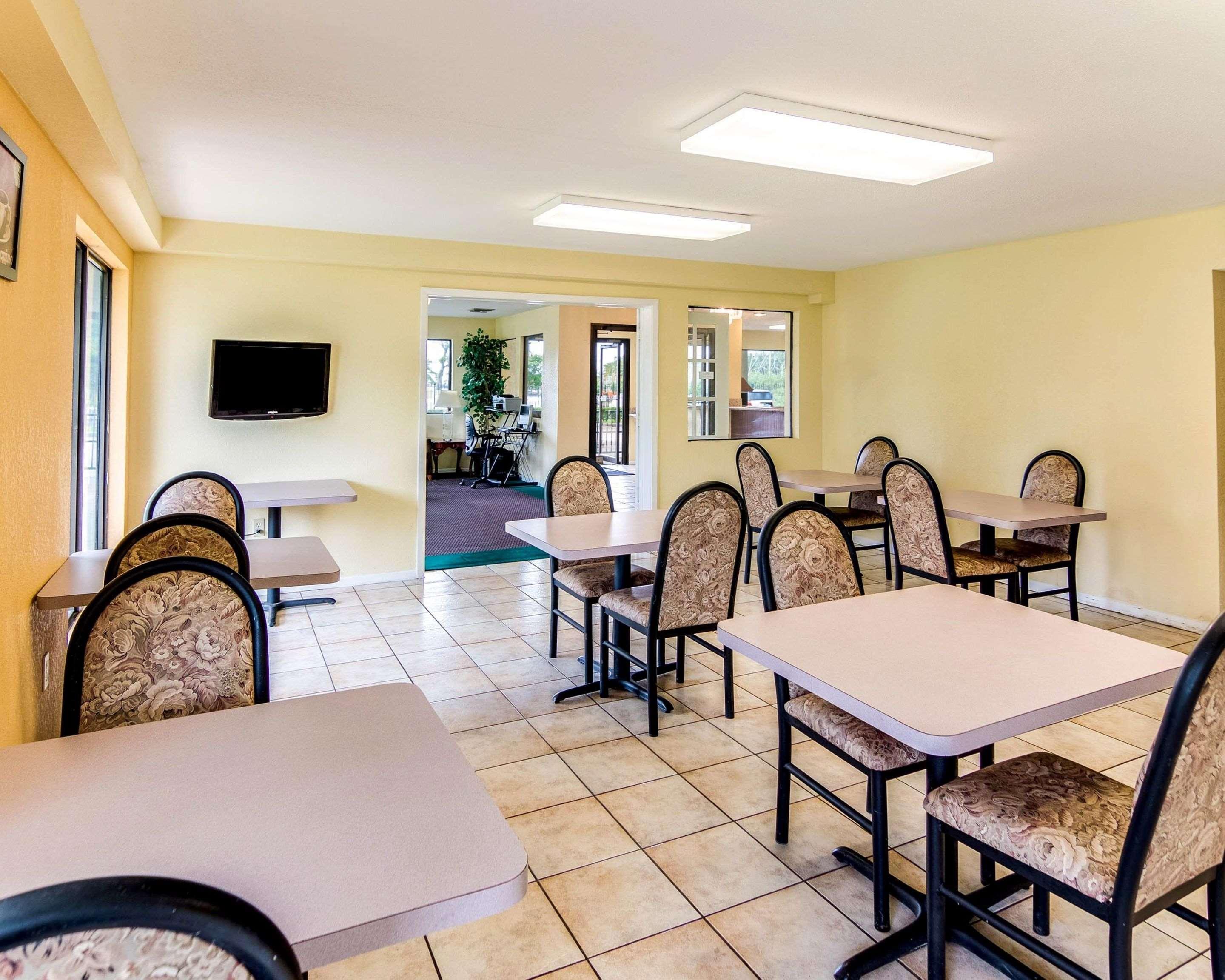 Rodeway Inn & Suites Hwy 290 Nw Houston Extérieur photo