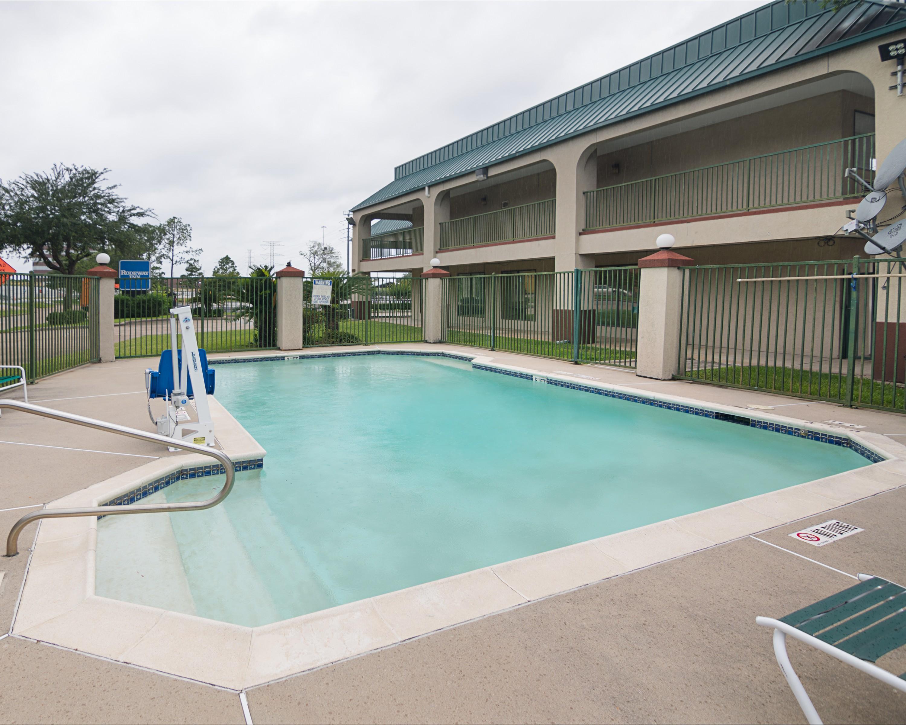 Rodeway Inn & Suites Hwy 290 Nw Houston Extérieur photo