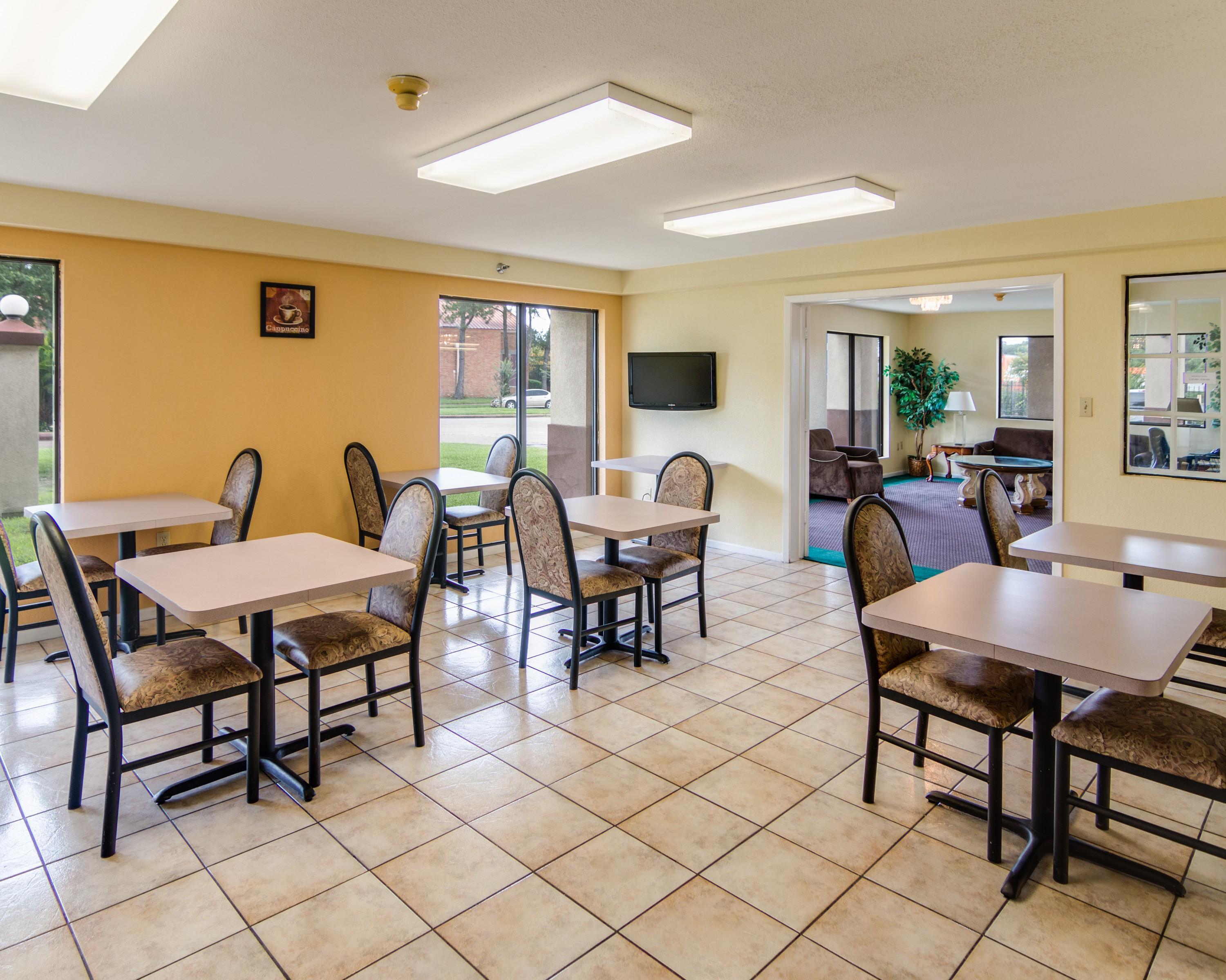 Rodeway Inn & Suites Hwy 290 Nw Houston Extérieur photo