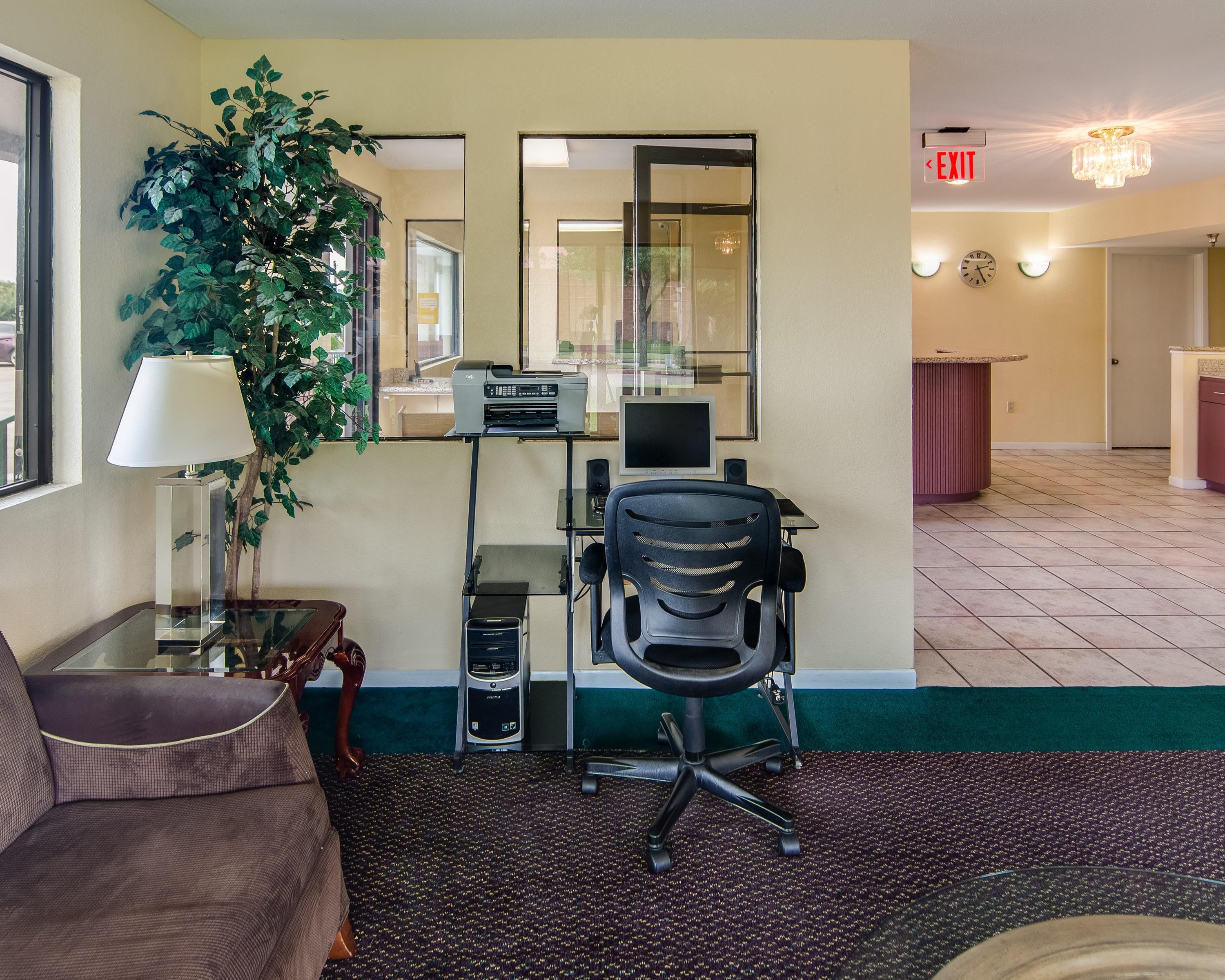 Rodeway Inn & Suites Hwy 290 Nw Houston Extérieur photo