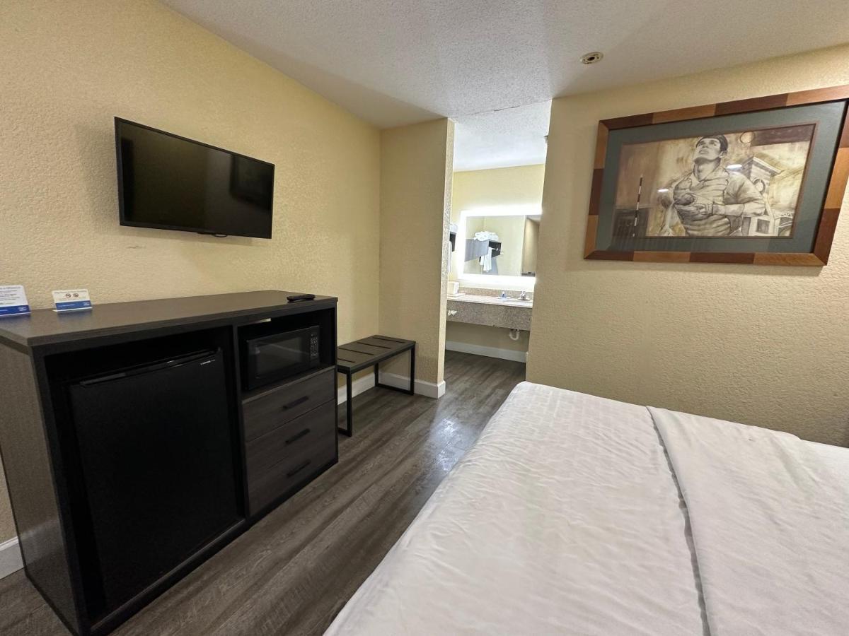 Rodeway Inn & Suites Hwy 290 Nw Houston Extérieur photo